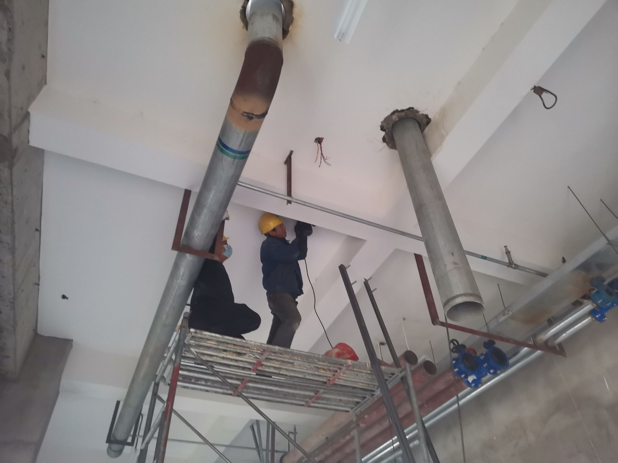 空調機房水管道安裝